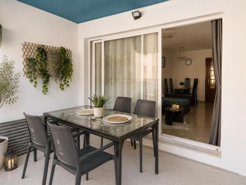 Apartamentos Dos Torres Jiloca con Parking gratis in Ла-Пуебла-де-Альфінден