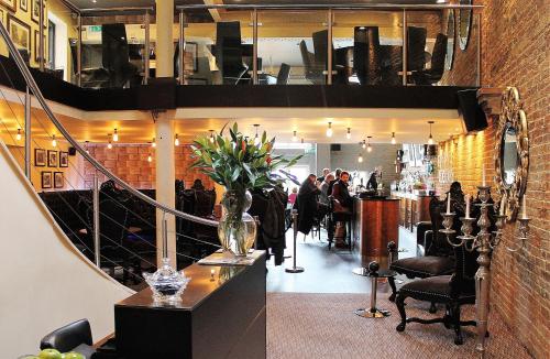 Boutique By Browns - main image
