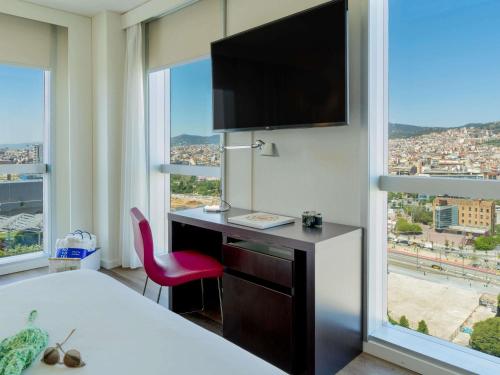 Novotel Barcelona City - image 5
