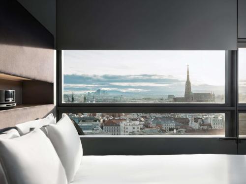 SO Vienna Hotel - image 2
