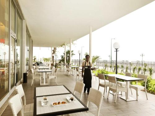 Restaurant, Ibis Bata in Bata