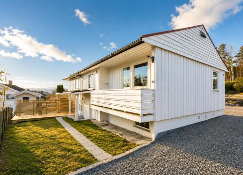 Spacious Suite in Drammen Krokstadelva