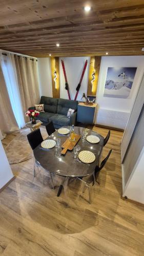 Chaleureux T3 proche des pistes Serre Chevalier Chantemerle Saint Chaffrey vue sur la Luc Alphand