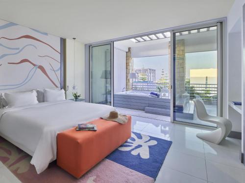 1 king bed, 1 sofa bed