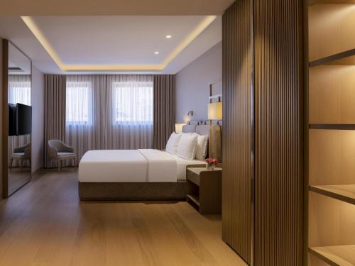 2 bedrooms, 4 beds