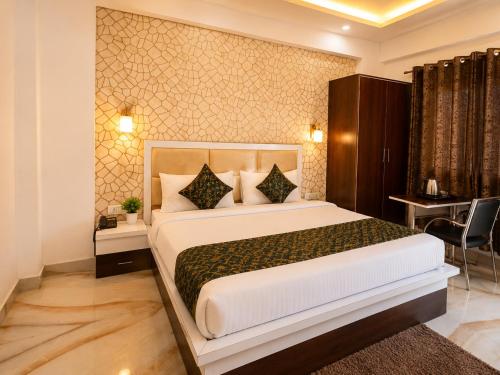 Hotel Grand House - HSOT Restaurant - Near Taj photo 3