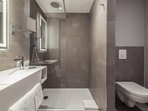 Novotel Duesseldorf Airport Room Type - Superior Room, 1 Double Bed