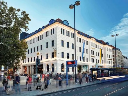 25hours Hotel The Royal Bavarian in München, Deutschland