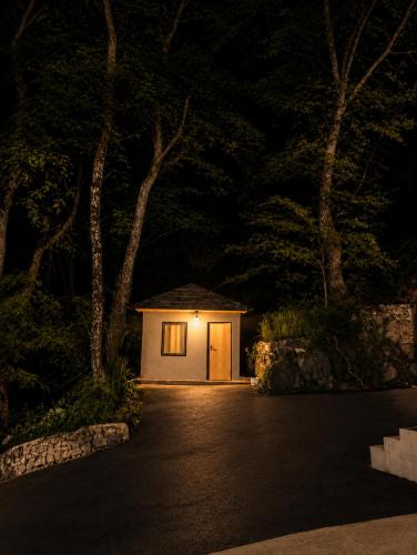 HUTS In The Woods in Alaverdi