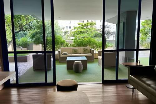 Apartamento de 2 quartos com vista para o Cristo in Humaita