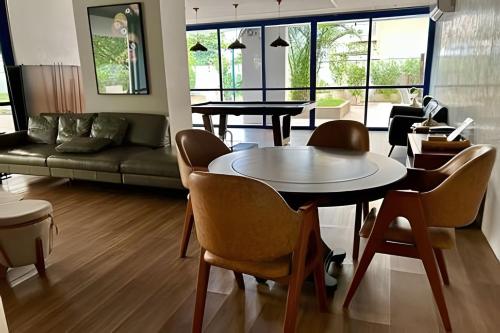 Apartamento de 2 quartos com vista para o Cristo in Humaita