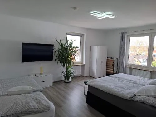 Ferienwohnungen Stella, Adrián in Saarbrücken, Deutschland