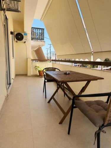 Apartment 105 sq.m. near center in Terpsi