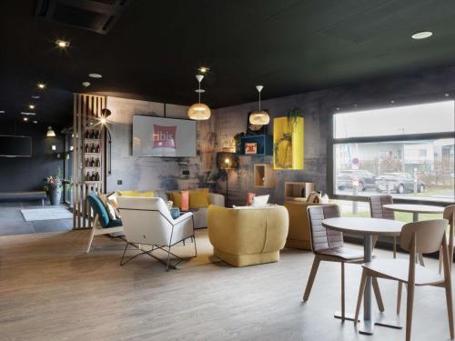 Pub/Hol, Ibis Douai Dechy in Douai