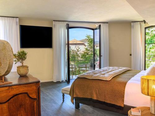 Suite, royale, vue sur la rivière, balcon