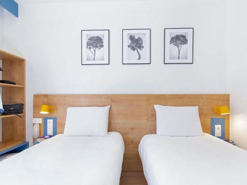 2 twin beds