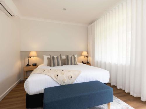 Sleeps 4
