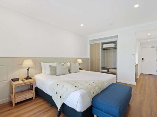 Sleeps 4