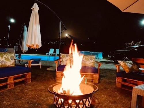 Lavender Guest House - Pool, Garden and Jacuzzi in Bhamdoun