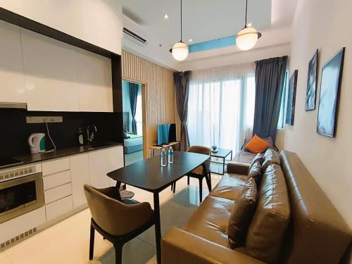 Facilities, The Skypool view Luxe colony infinitum KLCC in Chowkit / Putra WTC