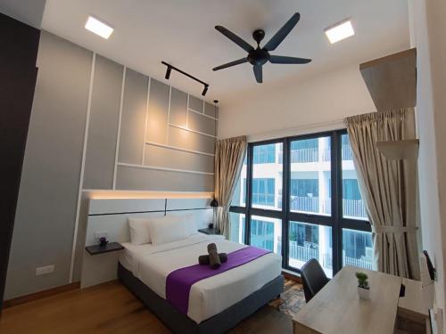 The Skypool view Luxe colony infinitum KLCC in Chowkit / Putra WTC