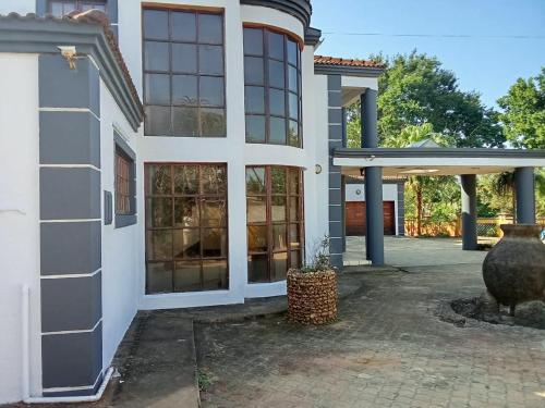 Victoria Guest House Ezulwin in Lobamba