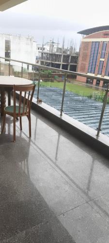 Oriantal plaza by nature view - image 3
