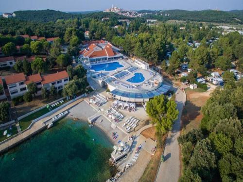 Bližnja znamenitost, Easyatent Camping Porto Sole in Petalon