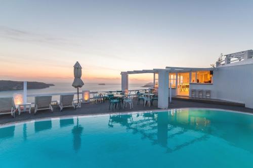 Artemis Suites Hotel Santorini