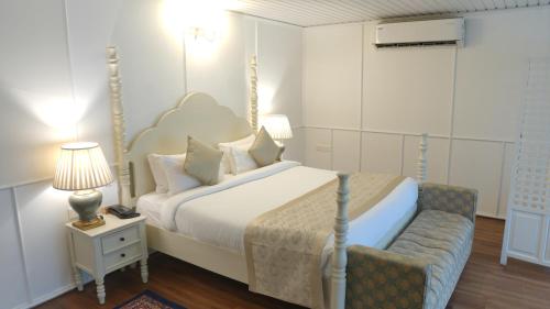 The Heritage Club - Tripura Castle Hotel and Spa