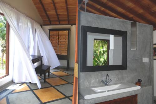 King Room with Sea View image 1