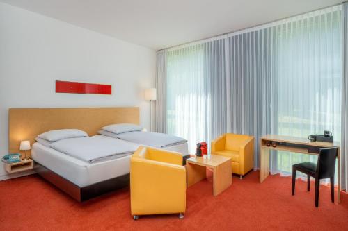 1 queen bed