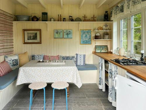 Cottage with views and private sauna in Kartan