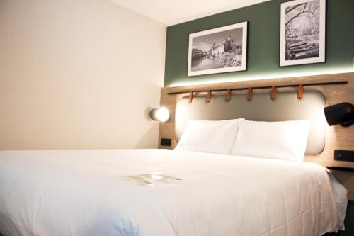 Sleeps 3