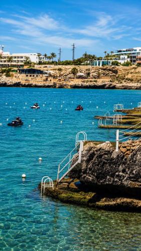 Beachside Guesthouse for 4 Anfeh, North Lebanon in Anfah