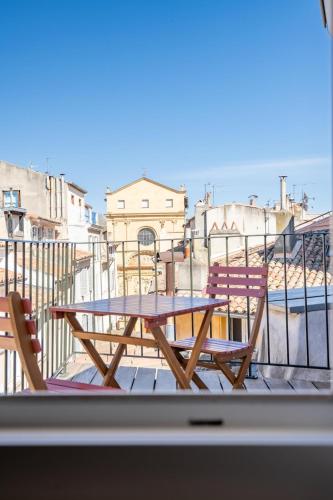 Les Heures Bleues with panoramic views of Aix