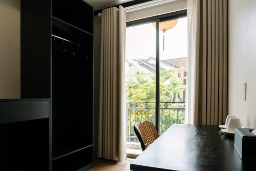 HY Local Budget Hotel by Hoianese - 5 mins walk to Hoi An Ancient Town near Chon Mon A La Carte