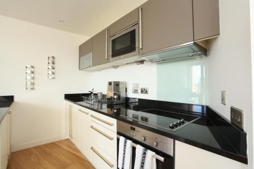 Urban Banana Apartments - main image