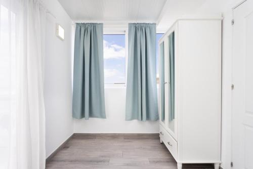 TOP New apartment center Los Cristianos 2