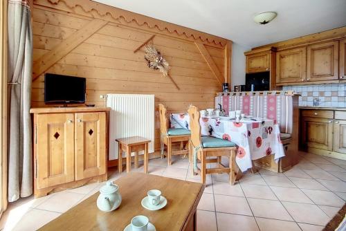 Résidence Alpages De Reberty - Appartement spacieux et confortable · Proche des pistes · Balcon · Piscine · Parking couvert MAE-0724