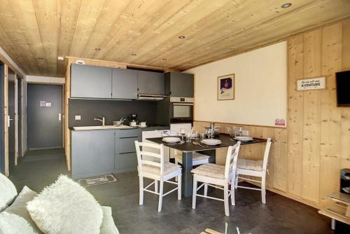 Résidence Biellaz - Appartement lumineux & rénové · Départ et retour skis aux pieds · Vue montagne MAE-1644