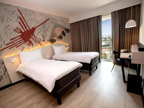 2 twin beds