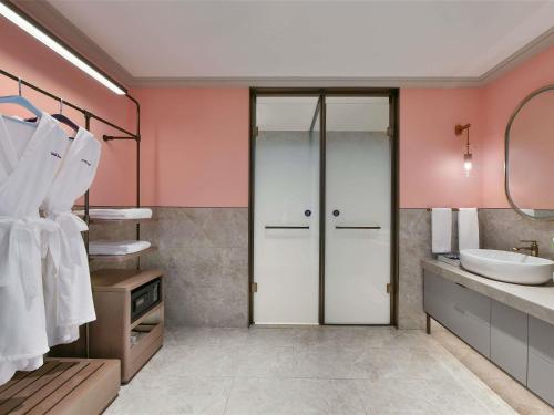 Suite, deluxe, king