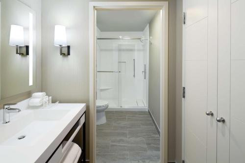 2 bedrooms, 4 beds