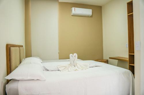 Casa com Piscina Churrasqueira Quadra e Lagoa - image 4