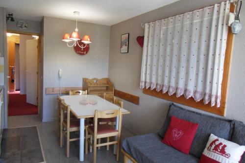 Résidence Themis - Appartement chaleureux · Ski aux pieds · Vue pistes MAE-8284