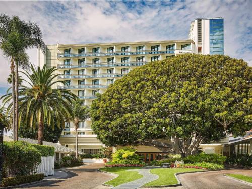 Fairmont Miramar Hotel and Bungalows – Santa Monica, CA