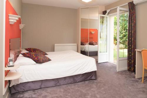 Chambre double, large