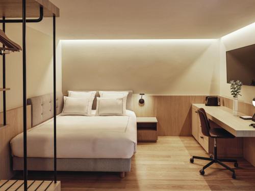1 queen bed