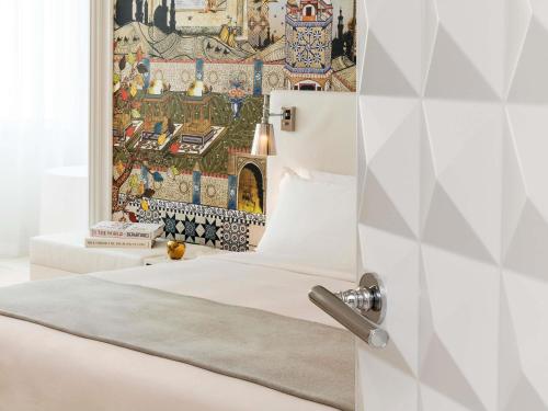 Mondrian Doha Room Type - Signature Room, 1 King